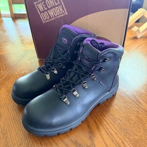 Avenger Women's Black and Purple Work Boots - New! 💜